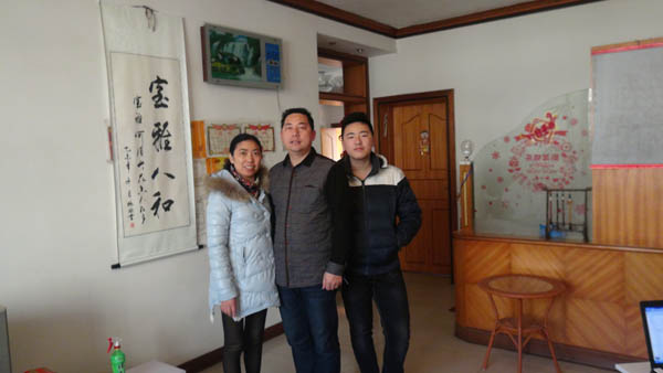 向振国全家合影.JPG