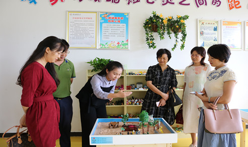 现场讲解.jpg