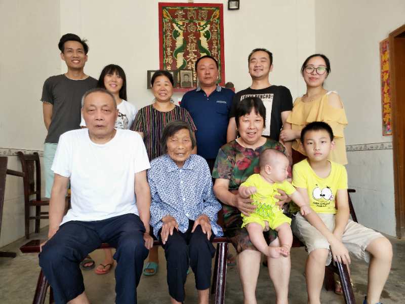 杨桥向秋荣2.jpg